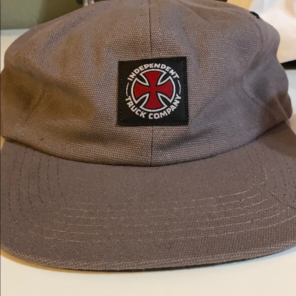 INDEPENDENT HAT
